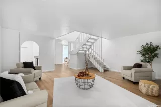 Photo #5: 202523807 Listing 