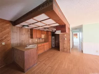 Photo #2: 202523816 Listing 