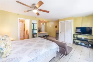Photo #4: 202523848 Listing 