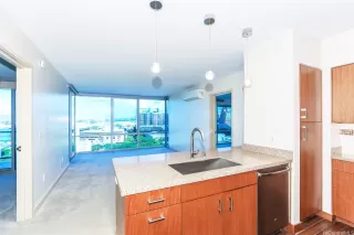 Photo #5: 202523853 Listing 