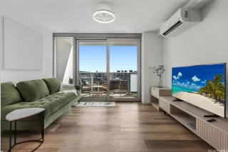 Photo #2: 202523856 Listing 