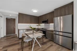 Photo #5: 202523856 Listing 