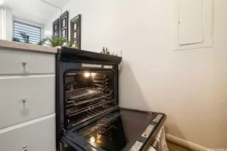 Photo #5: 202523860 Listing 