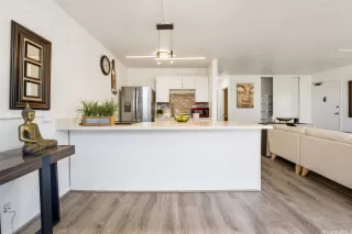 Photo #6: 202523860 Listing 