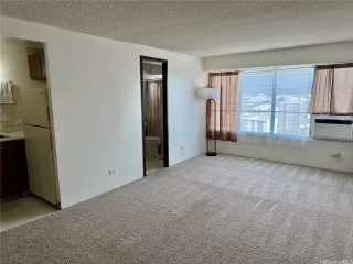 Photo #5: 202523863 Listing