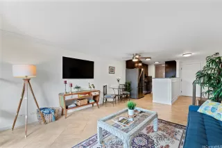 Photo #2: 202523868 Listing