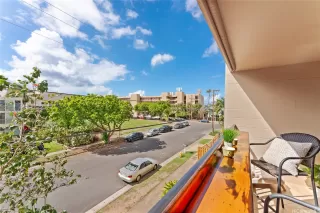 Photo #4: 202523868 Listing