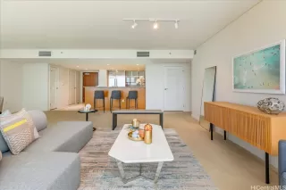 Photo #2: 202523877 Listing 