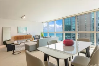 Photo #3: 202523877 Listing 