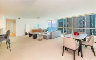 Photo #5: 202523877 Listing 