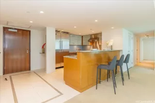 Photo #6: 202523877 Listing 