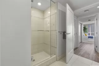 Photo #5: 202523885 Listing 