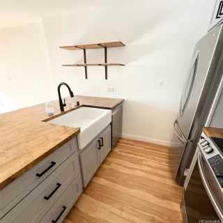 Photo #4: 202523887 Listing 