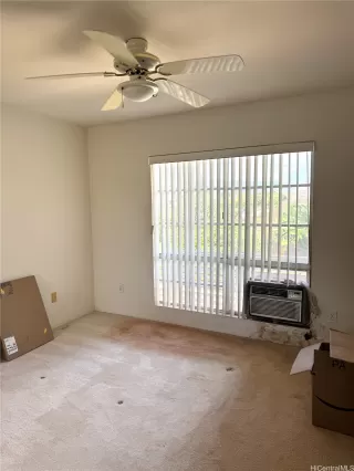 Photo #5: 202523893 Listing 