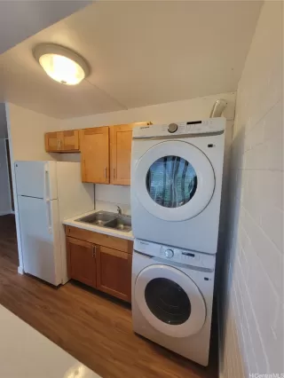 Photo #5: 202523909 Listing 