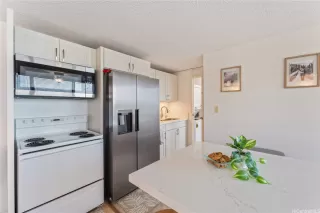 Photo #3: 202523928 Listing 