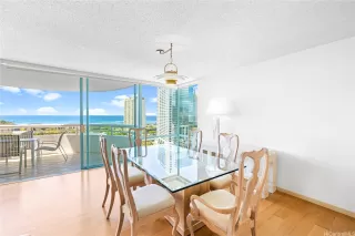 Photo #4: 202523944 Listing 