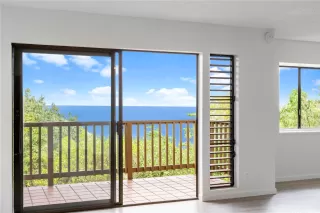 Photo #3: 202523960 Listing 