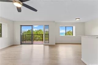 Photo #4: 202523960 Listing 