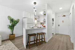 Photo #5: 202523964 Listing 