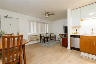 Photo #3: 202523986 Listing 