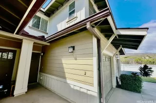 Photo #2: 202524004 Listing