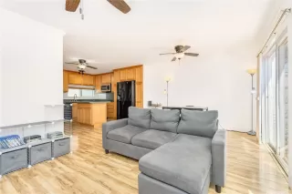 Photo #3: 202524013 Listing 