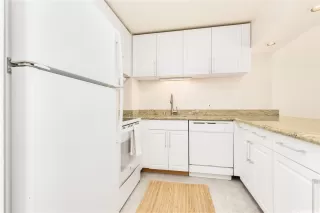 Photo #6: 202524023 Listing 