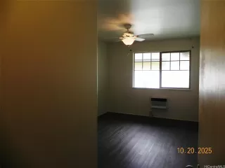 Photo #4: 202524042 Listing