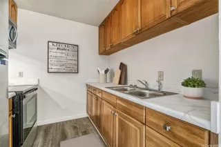 Photo #3: 202524083 Listing 
