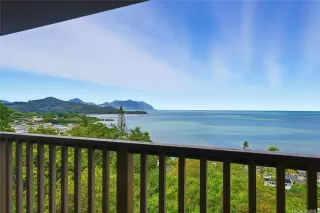 Photo #3: 202524093 Listing