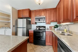 Photo #4: 202524105 Listing 