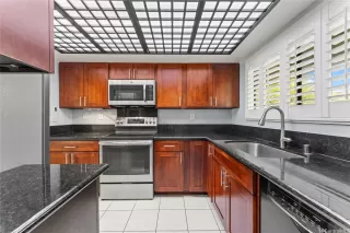 Photo #4: 202524113 Listing 