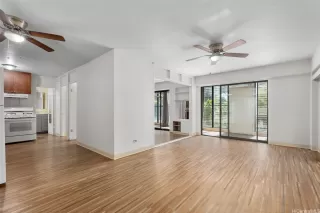 Photo #3: 202524119 Listing