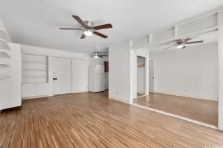 Photo #5: 202524119 Listing