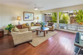 Photo #2: 202524133 Listing