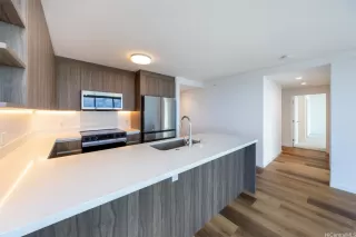 Photo #2: 202524139 Listing