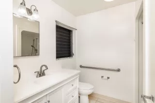 Photo #5: 202524146 Listing