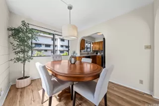 Photo #2: 202524176 Listing