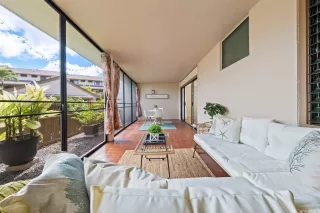 Photo #6: 202524176 Listing