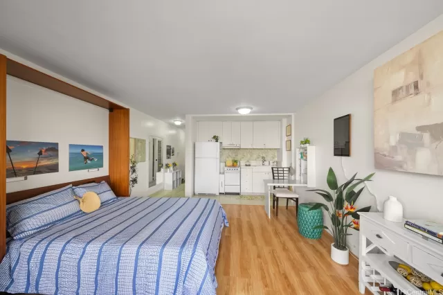 MLS: 202524179 Condo For Sale