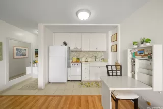 Photo #2: 202524179 Listing 