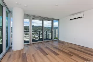 Photo #2: 202524190 Listing