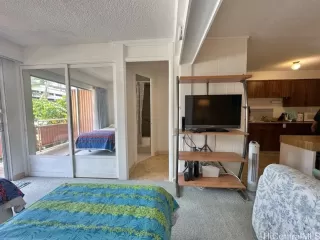 Photo #2: 202524195 Listing