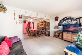Photo #3: 202524200 Listing
