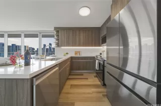 Photo #5: 202524207 Listing 