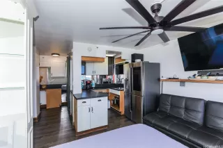 Photo #6: 202524233 Listing 