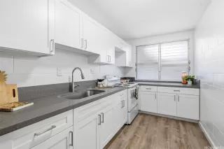 Photo #2: 202524240 Listing