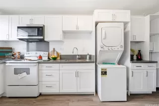 Photo #3: 202524246 Listing