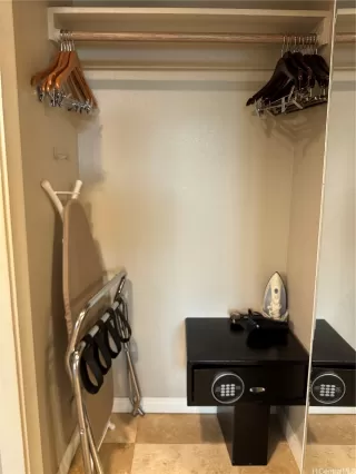 Photo #5: 202524250 Listing